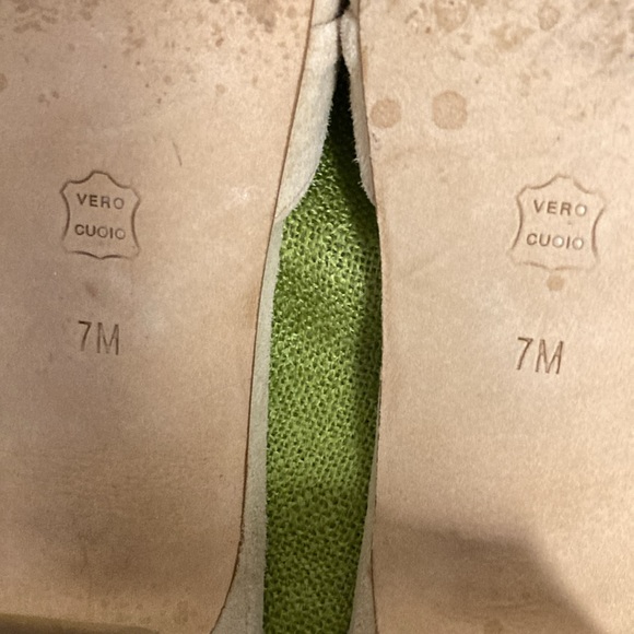 DONALD J PLINER BATE Jewled buckle Tan suede slides size 7 - Picture 10 of 10